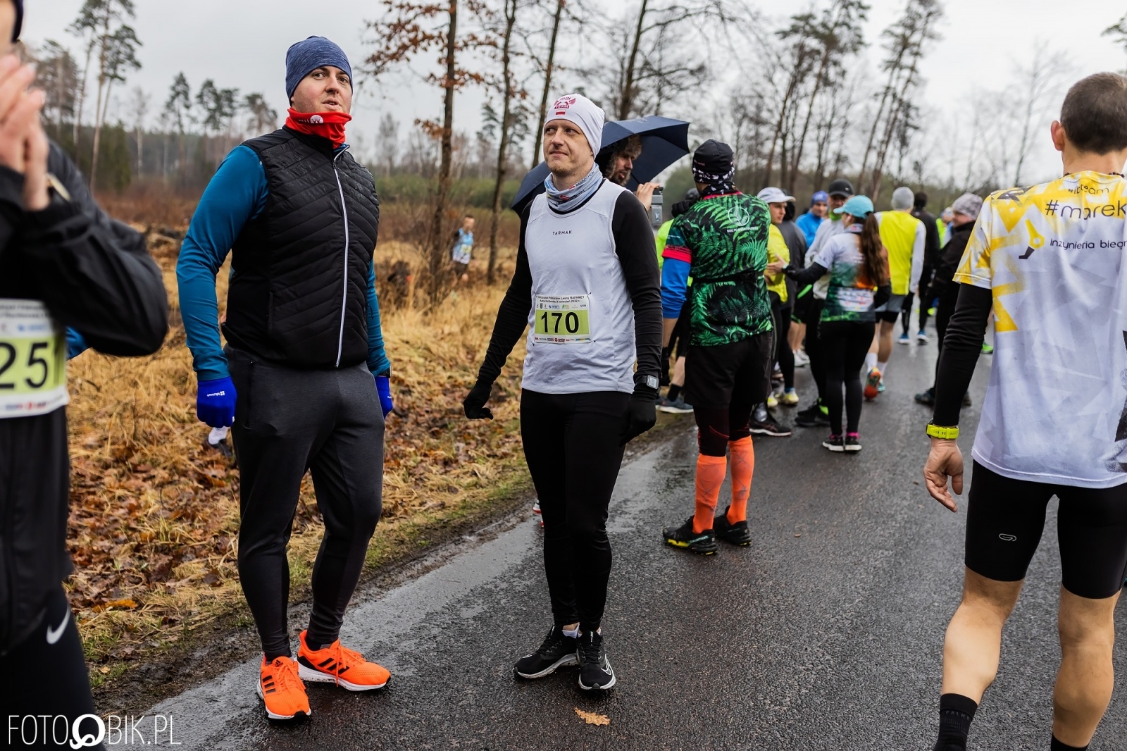 Zdjęcie w galerii na portalu naszraciborz.pl: Kuźniański Półmaraton Leśny. Były prezydent Raciborza pobiegł na swoje 80. urodziny [FOTO i WIDEO] wiadomości z regionu