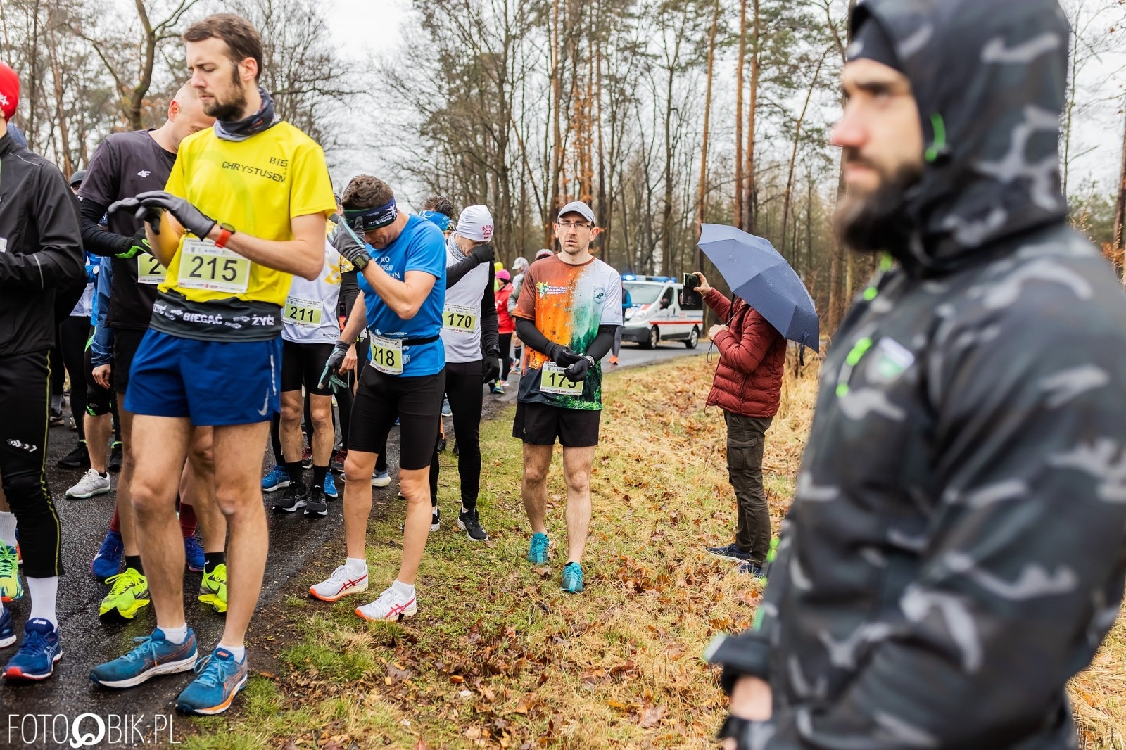 Zdjęcie w galerii na portalu naszraciborz.pl: Kuźniański Półmaraton Leśny. Były prezydent Raciborza pobiegł na swoje 80. urodziny [FOTO i WIDEO] wiadomości z regionu
