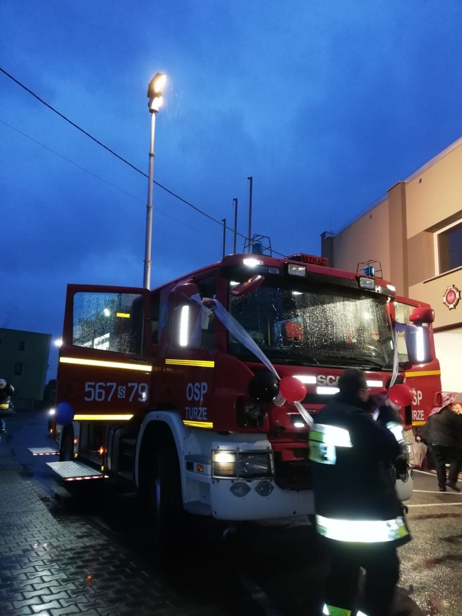 Zdjęcie w galerii na portalu naszraciborz.pl: 25 to teraz Hania. W Turzu powitano ciężki wóz bojowy [WIDEO] wiadomości z regionu