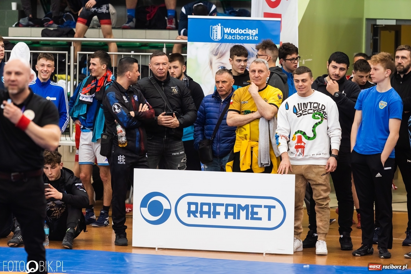 Zdjęcie w galerii na portalu naszraciborz.pl: W Arenie Rafako trwają Mistrzostwa Polski Juniorów w Zapasach wiadomości z regionu