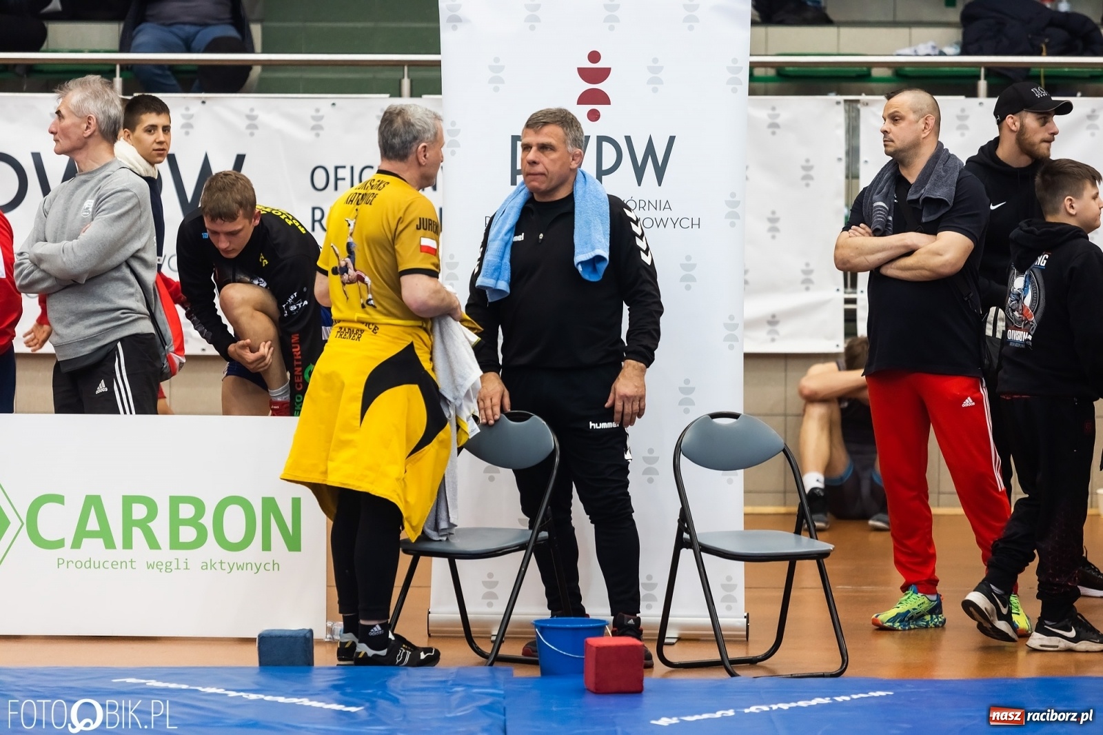 Zdjęcie w galerii na portalu naszraciborz.pl: W Arenie Rafako trwają Mistrzostwa Polski Juniorów w Zapasach wiadomości z regionu