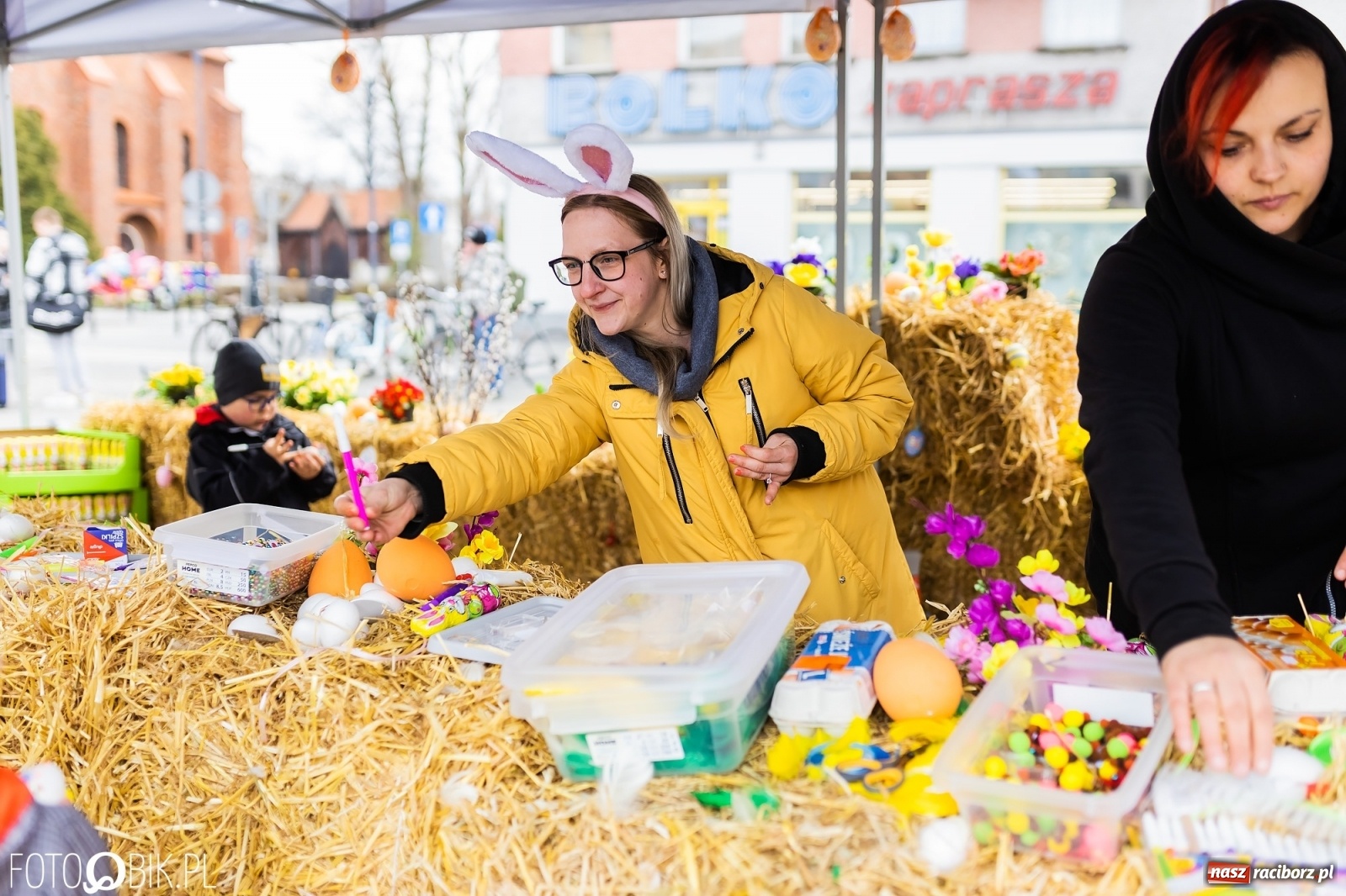Zdjęcie w galerii na portalu naszraciborz.pl: Sobota na raciborskim jarmarku wielkanocnym [FOTO i WIDEO] wiadomości z regionu