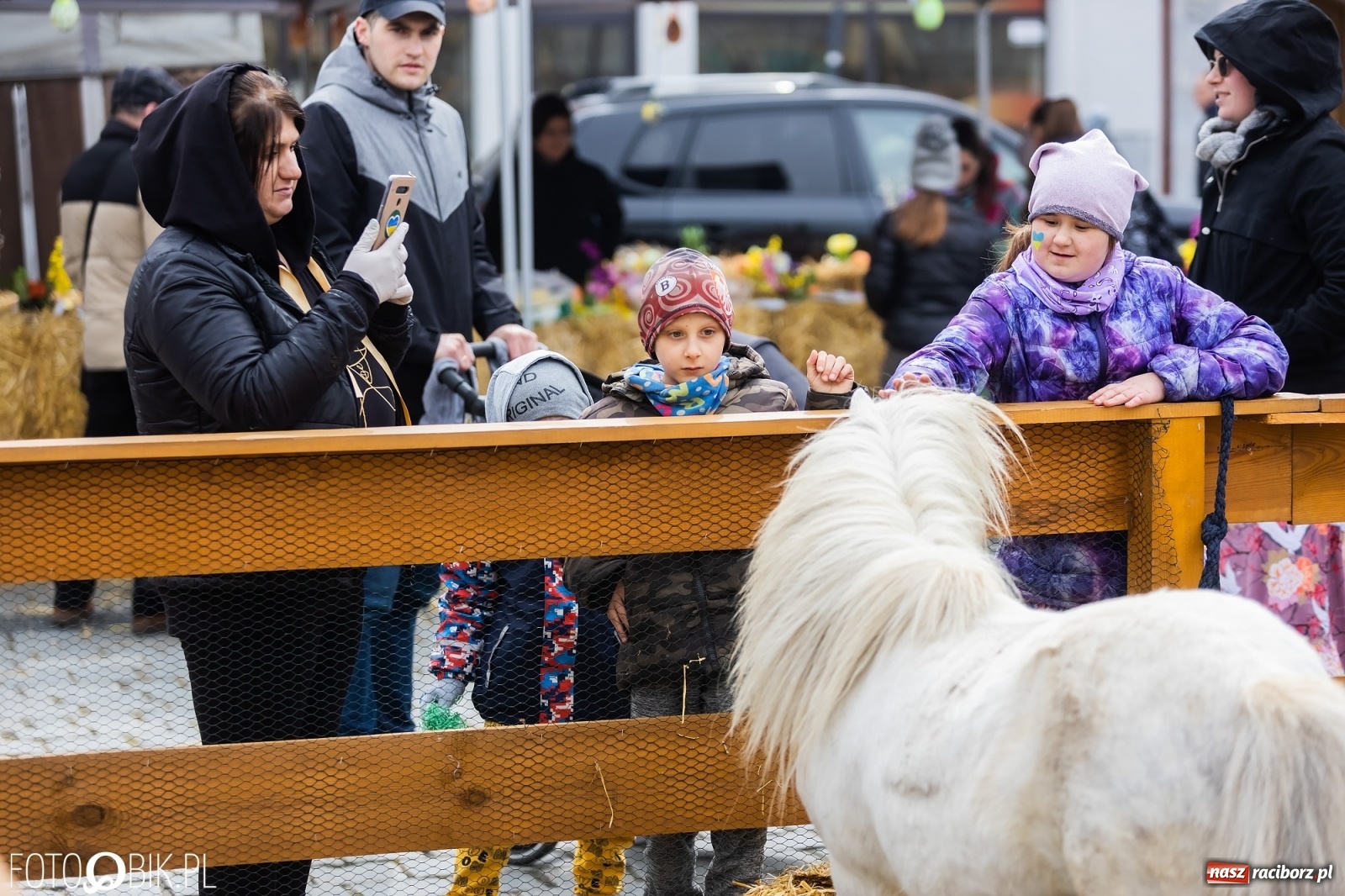 Zdjęcie w galerii na portalu naszraciborz.pl: Sobota na raciborskim jarmarku wielkanocnym [FOTO i WIDEO] wiadomości z regionu
