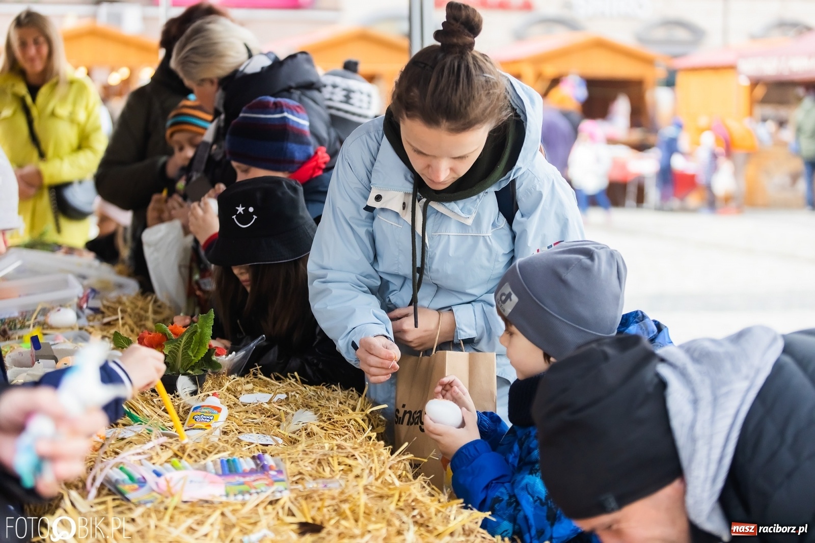 Zdjęcie w galerii na portalu naszraciborz.pl: Sobota na raciborskim jarmarku wielkanocnym [FOTO i WIDEO] wiadomości z regionu