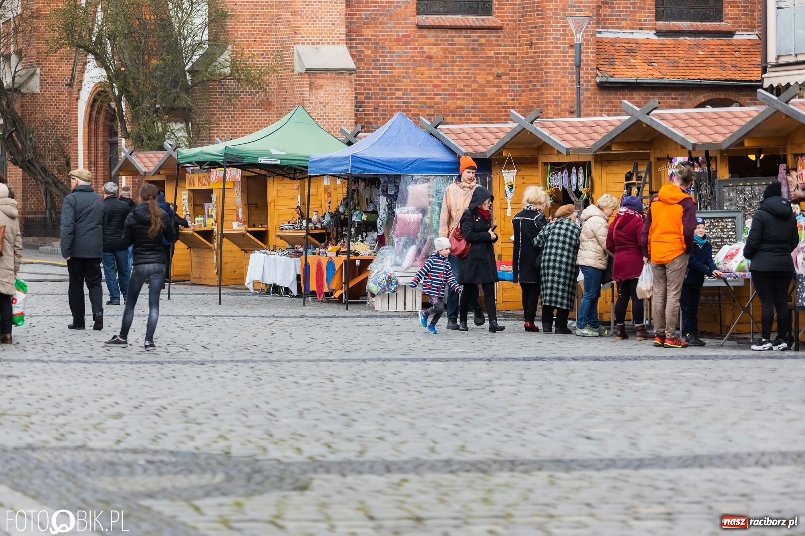 Zdjęcie w galerii na portalu naszraciborz.pl: Sobota na raciborskim jarmarku wielkanocnym [FOTO i WIDEO] wiadomości z regionu