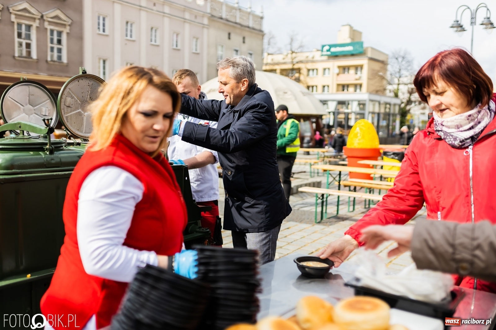 Zdjęcie w galerii na portalu naszraciborz.pl: Sobota na raciborskim jarmarku wielkanocnym [FOTO i WIDEO] wiadomości z regionu