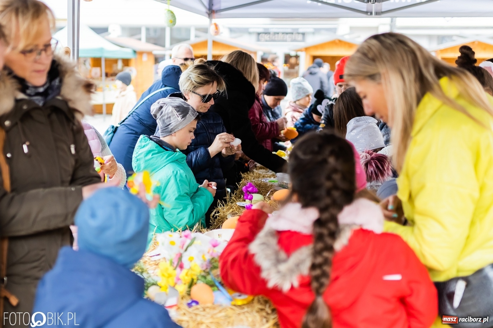 Zdjęcie w galerii na portalu naszraciborz.pl: Sobota na raciborskim jarmarku wielkanocnym [FOTO i WIDEO] wiadomości z regionu