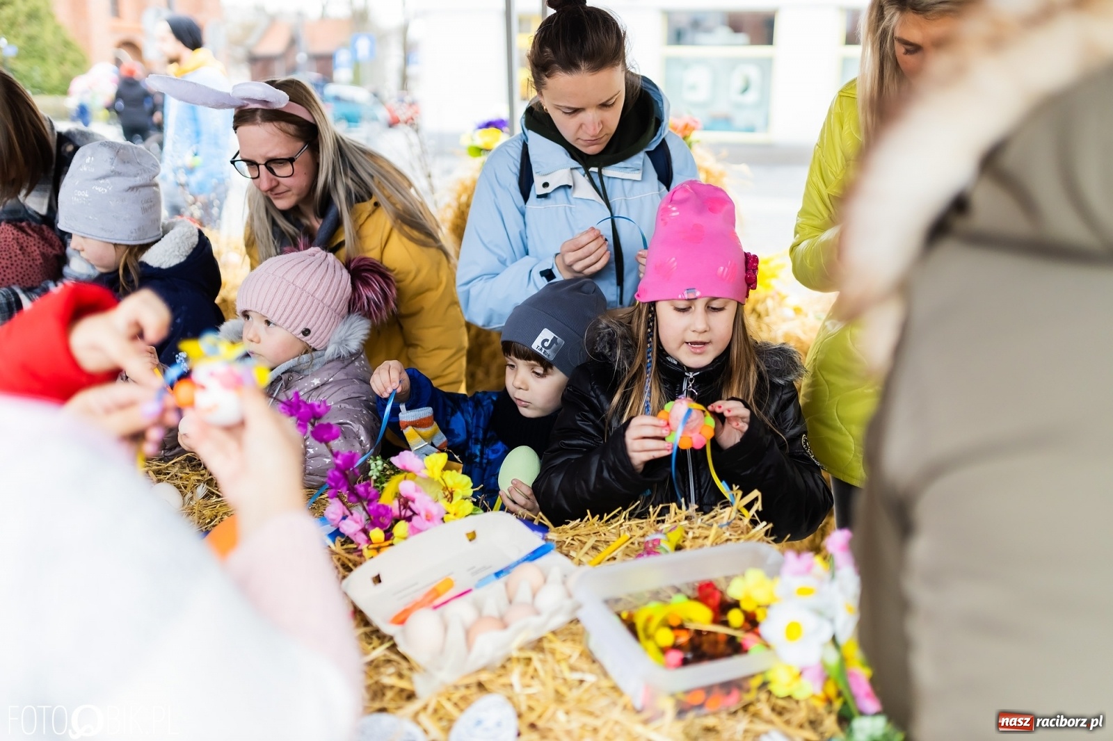 Zdjęcie w galerii na portalu naszraciborz.pl: Sobota na raciborskim jarmarku wielkanocnym [FOTO i WIDEO] wiadomości z regionu