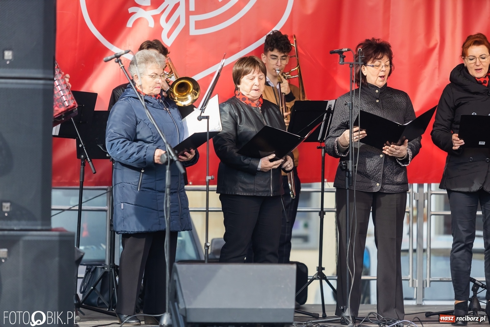 Zdjęcie w galerii na portalu naszraciborz.pl: Sobota na raciborskim jarmarku wielkanocnym [FOTO i WIDEO] wiadomości z regionu