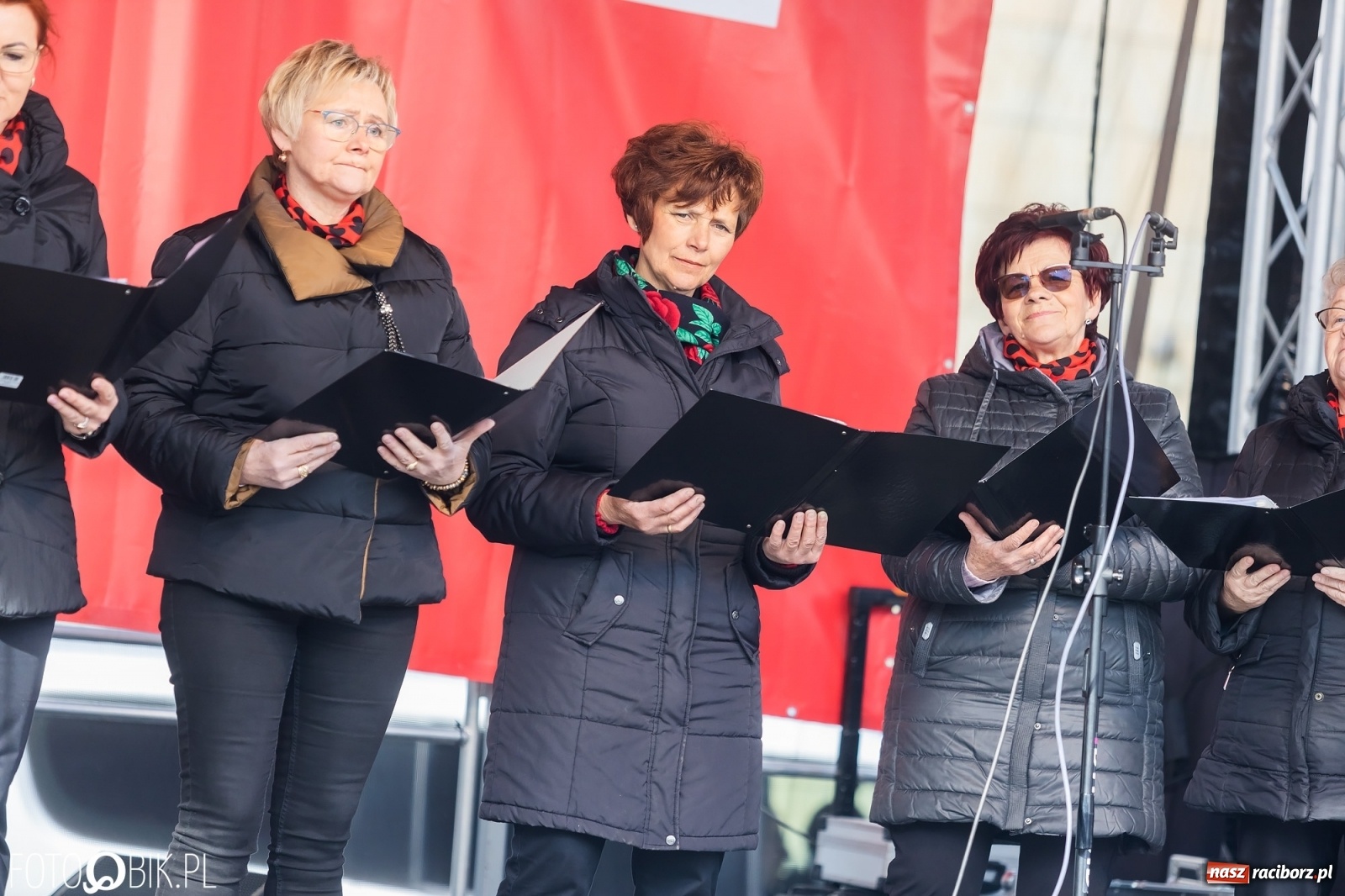 Zdjęcie w galerii na portalu naszraciborz.pl: Sobota na raciborskim jarmarku wielkanocnym [FOTO i WIDEO] wiadomości z regionu