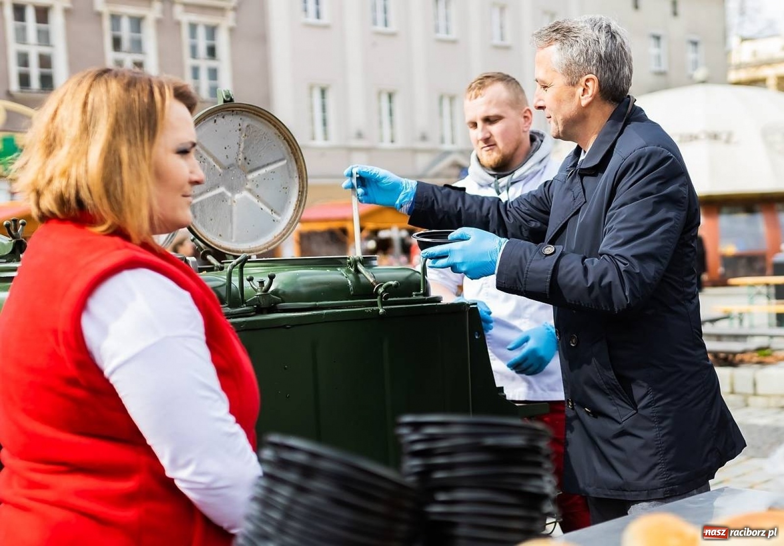 Zdjęcie w galerii na portalu naszraciborz.pl: Sobota na raciborskim jarmarku wielkanocnym [FOTO i WIDEO] wiadomości z regionu