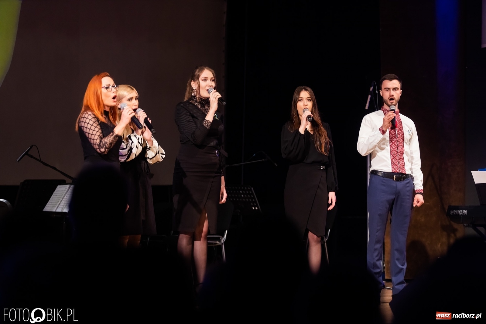 Zdjęcie w galerii na portalu naszraciborz.pl: Koncert dla Ukrainy w Raciborskim Centrum Kultury wiadomości z regionu