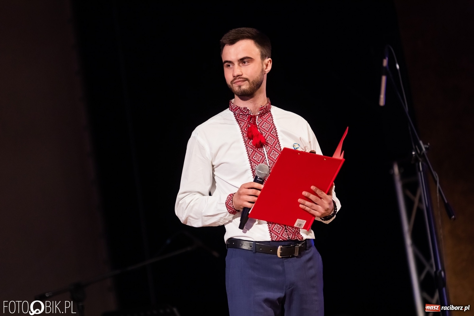 Zdjęcie w galerii na portalu naszraciborz.pl: Koncert dla Ukrainy w Raciborskim Centrum Kultury wiadomości z regionu