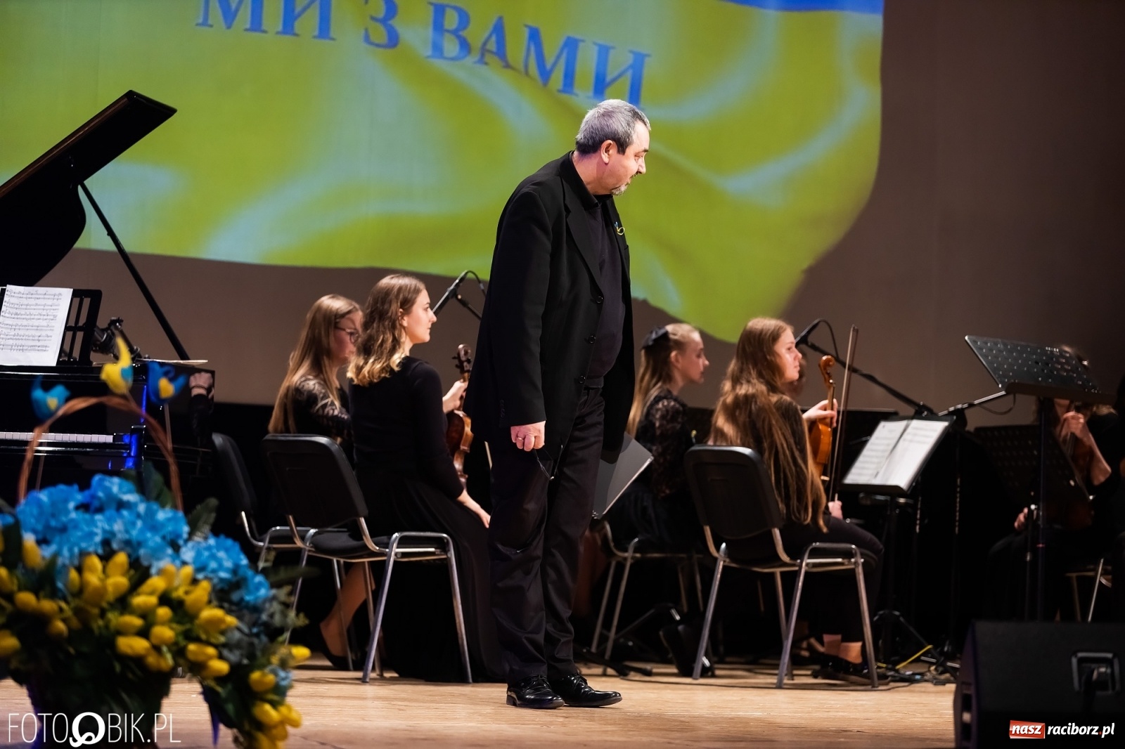 Zdjęcie w galerii na portalu naszraciborz.pl: Koncert dla Ukrainy w Raciborskim Centrum Kultury wiadomości z regionu