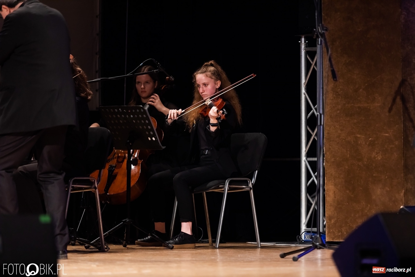 Zdjęcie w galerii na portalu naszraciborz.pl: Koncert dla Ukrainy w Raciborskim Centrum Kultury wiadomości z regionu