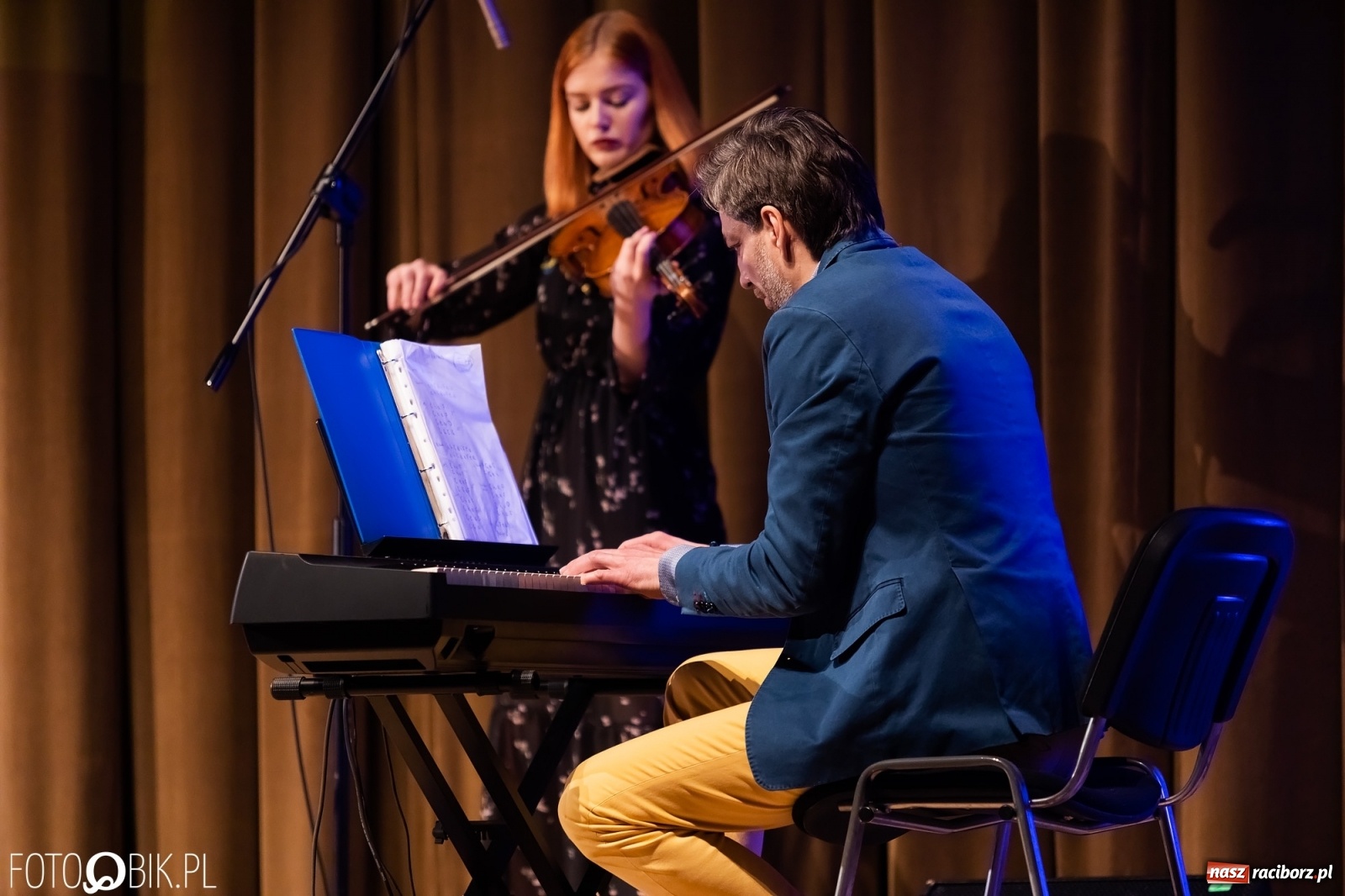 Zdjęcie w galerii na portalu naszraciborz.pl: Koncert dla Ukrainy w Raciborskim Centrum Kultury wiadomości z regionu