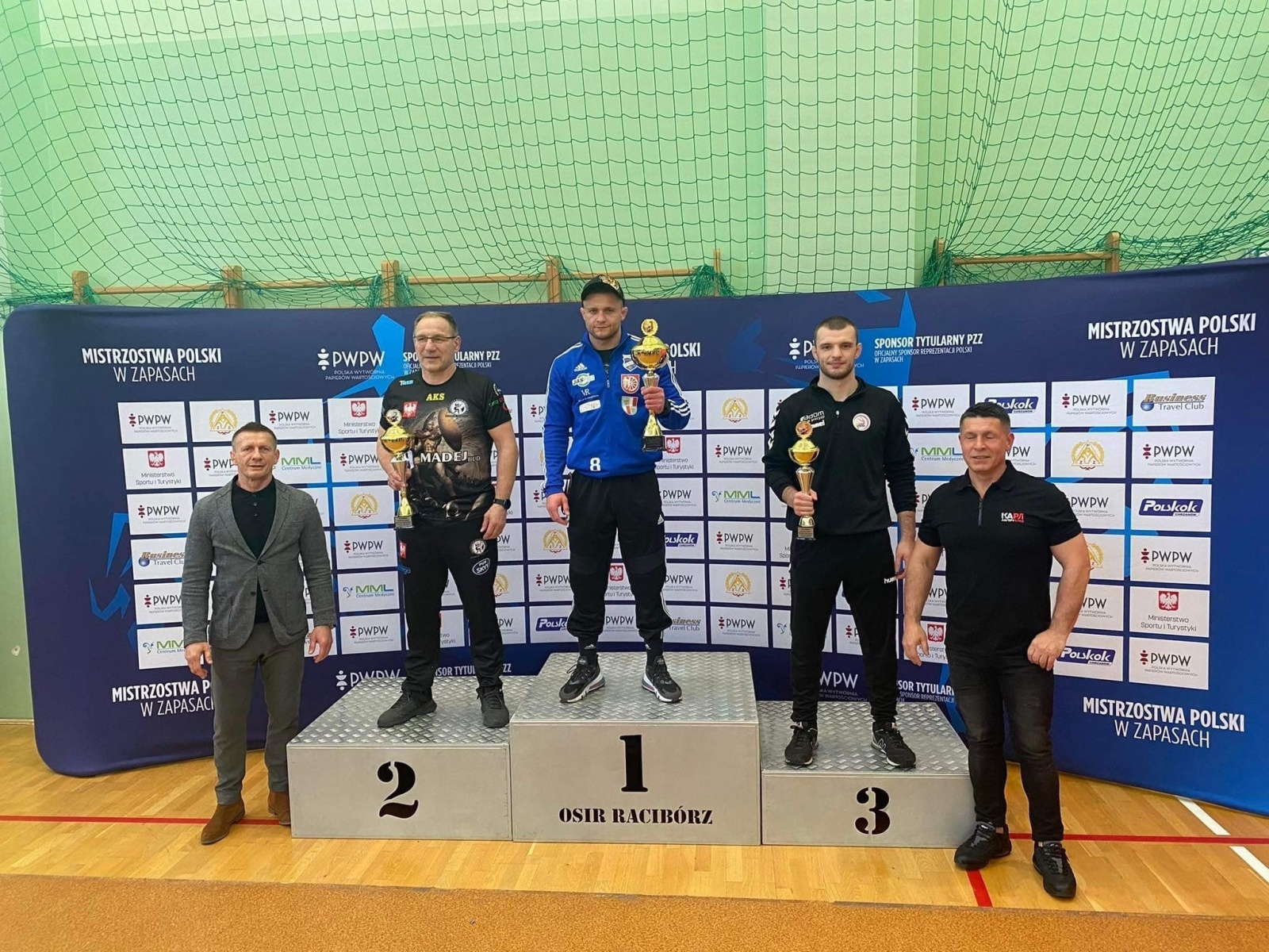 Zdjęcie w galerii na portalu naszraciborz.pl: Unia Racibórz wygrywa drużynowo zapaśniczy championat juniorów wiadomości z regionu