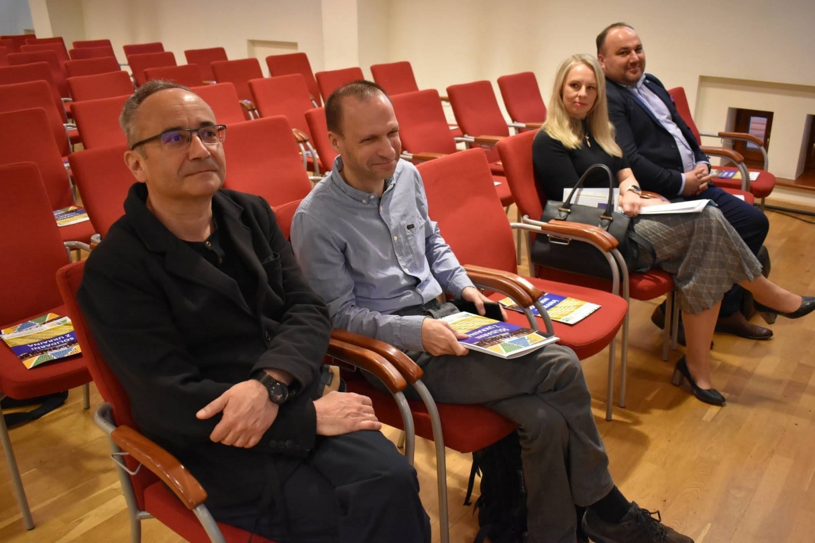 Zdjęcie w galerii na portalu naszraciborz.pl: Na zamku odbyła się konferencja pt. Niewidzialni - sytuacja dorosłych osób z niepełnosprawnością wiadomości z regionu