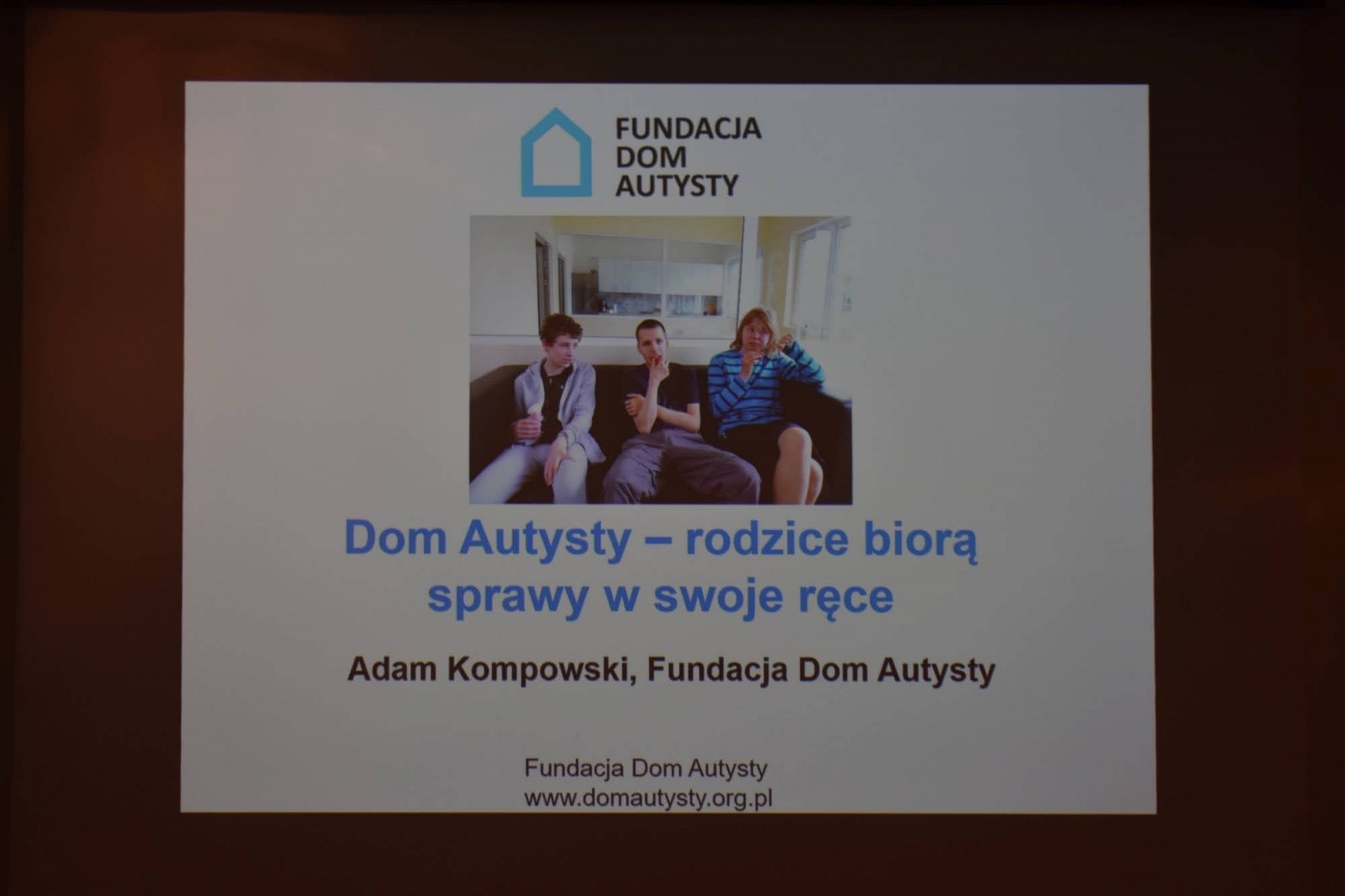 Zdjęcie w galerii na portalu naszraciborz.pl: Na zamku odbyła się konferencja pt. Niewidzialni - sytuacja dorosłych osób z niepełnosprawnością wiadomości z regionu