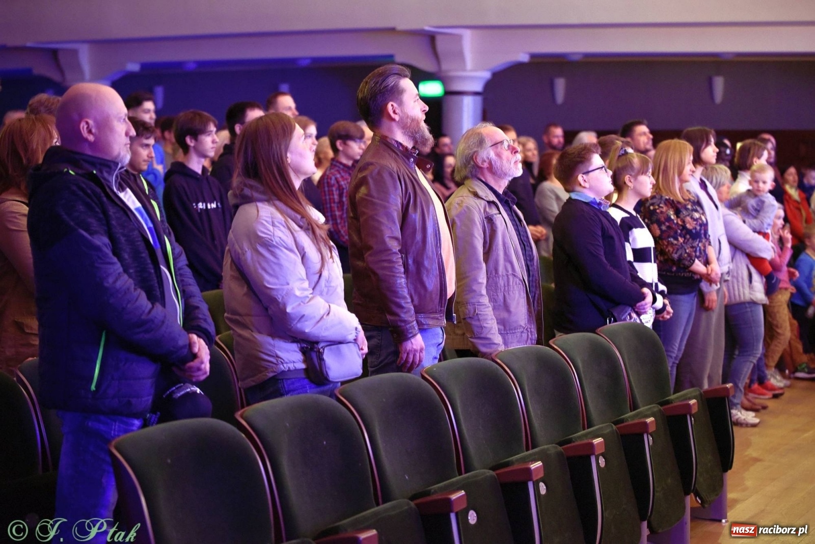 Zdjęcie w galerii na portalu naszraciborz.pl: Koncert dla Ukrainy i trwająca nadal zbiórka ze Stowarzyszeniem Pokolenie wiadomości z regionu