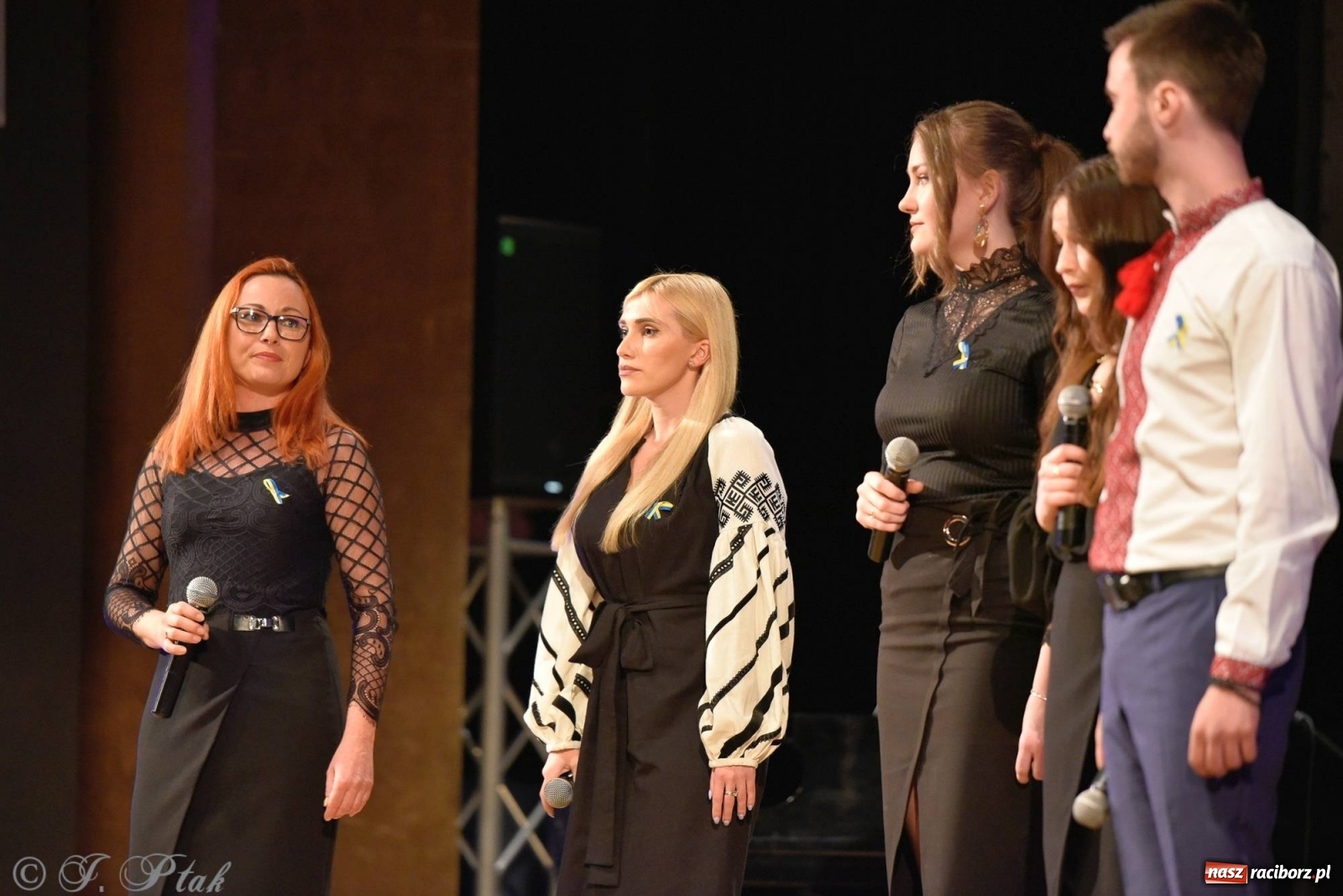 Zdjęcie w galerii na portalu naszraciborz.pl: Koncert dla Ukrainy i trwająca nadal zbiórka ze Stowarzyszeniem Pokolenie wiadomości z regionu