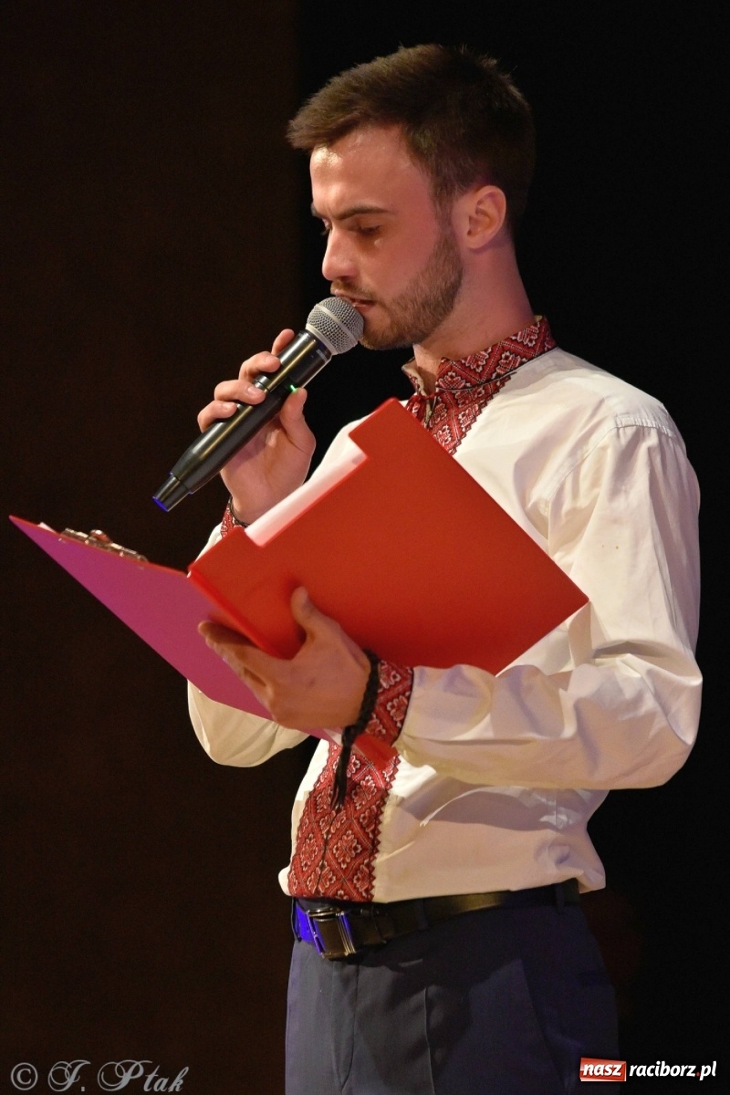 Zdjęcie w galerii na portalu naszraciborz.pl: Koncert dla Ukrainy i trwająca nadal zbiórka ze Stowarzyszeniem Pokolenie wiadomości z regionu