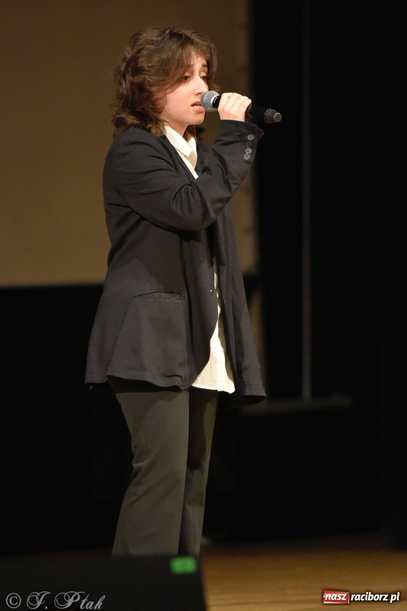 Zdjęcie w galerii na portalu naszraciborz.pl: Koncert dla Ukrainy i trwająca nadal zbiórka ze Stowarzyszeniem Pokolenie wiadomości z regionu