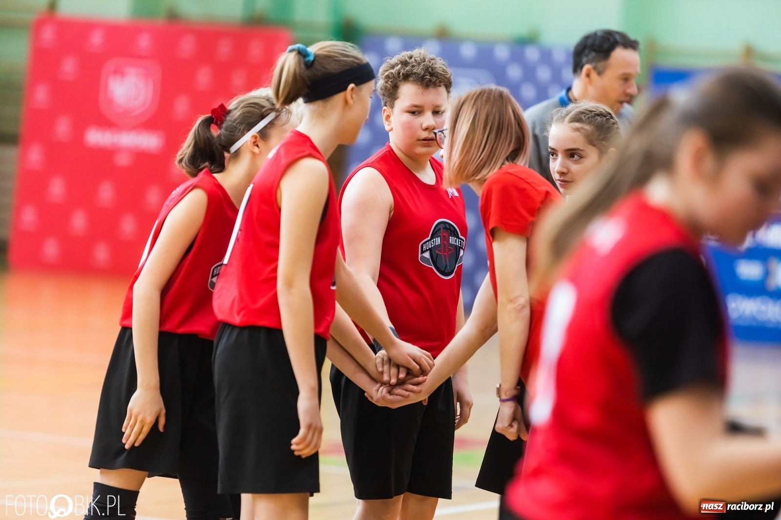 Zdjęcie w galerii na portalu naszraciborz.pl: Finał Konferencji Zachodniej Junior NBA w Arenie Rafako wiadomości z regionu
