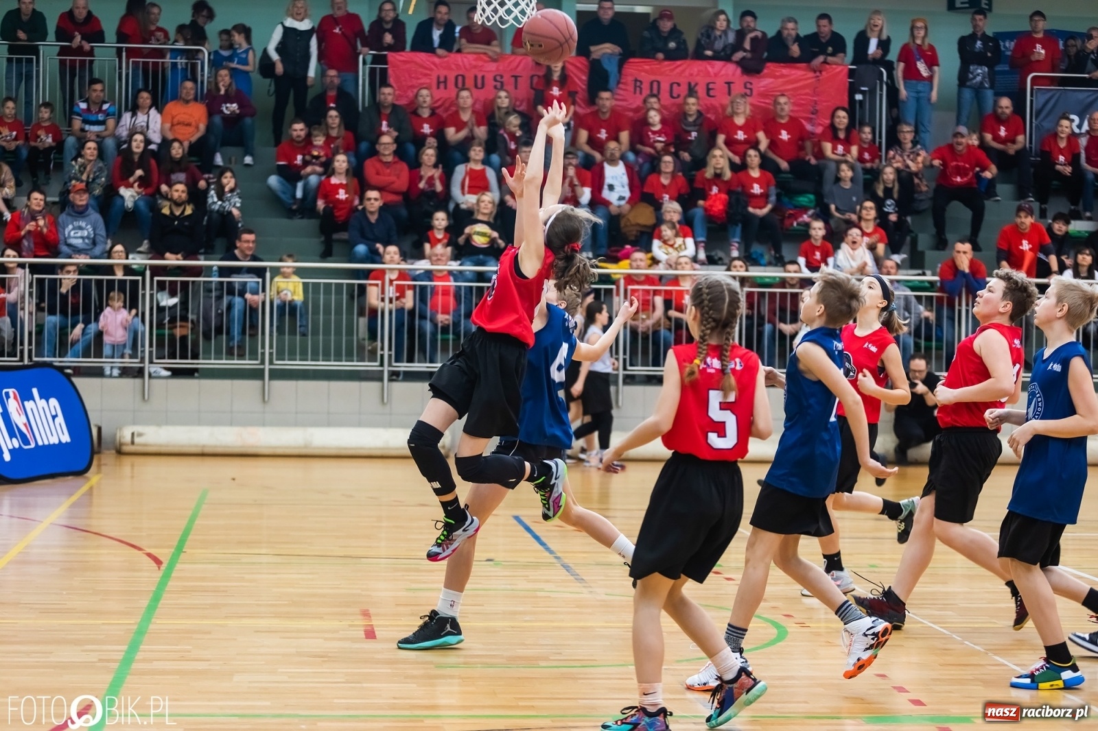 Zdjęcie w galerii na portalu naszraciborz.pl: Finał Konferencji Zachodniej Junior NBA w Arenie Rafako wiadomości z regionu
