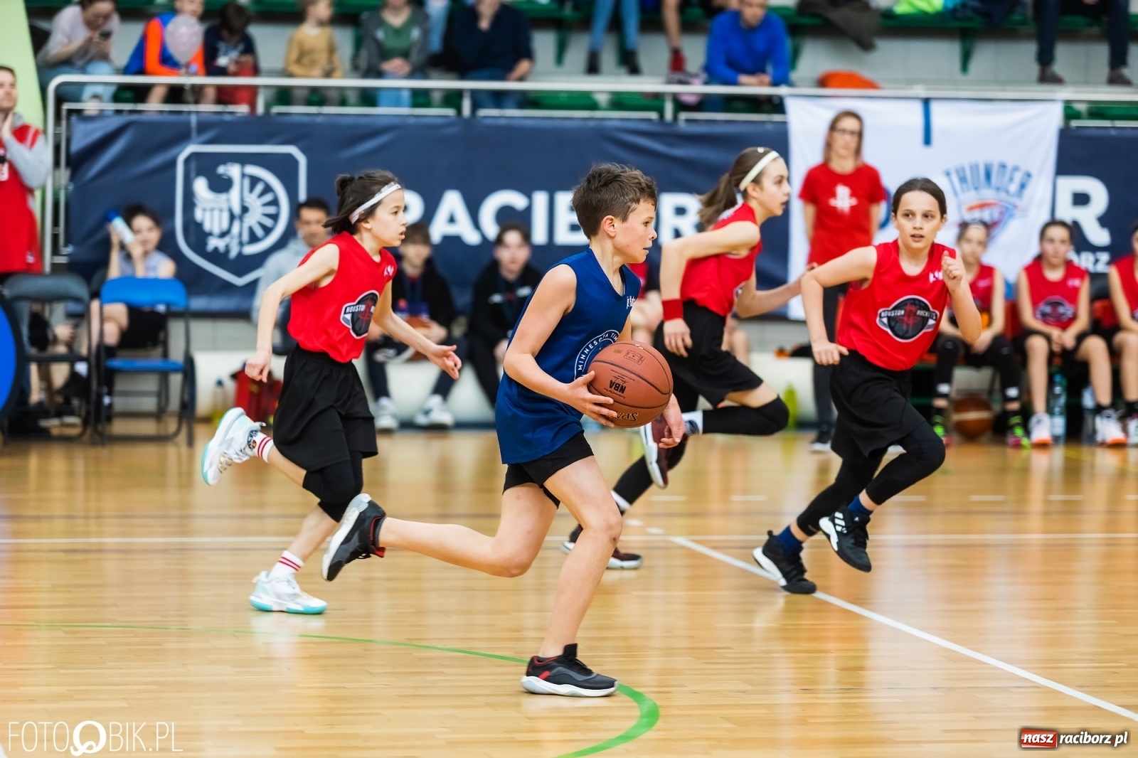 Zdjęcie w galerii na portalu naszraciborz.pl: Finał Konferencji Zachodniej Junior NBA w Arenie Rafako wiadomości z regionu