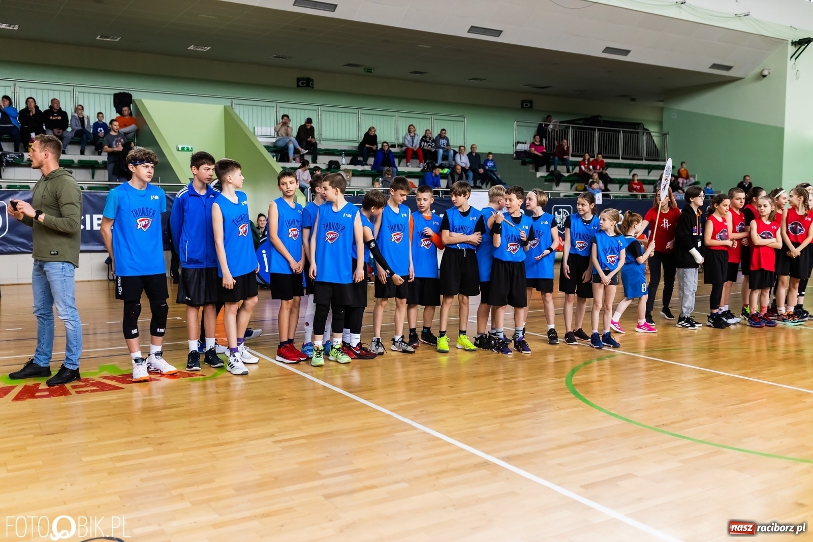 Zdjęcie w galerii na portalu naszraciborz.pl: Finał Konferencji Zachodniej Junior NBA w Arenie Rafako wiadomości z regionu