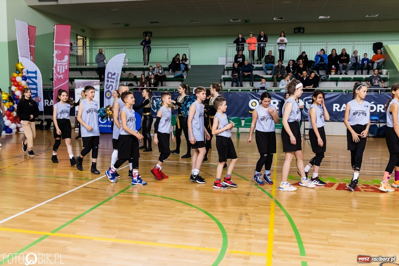Zdjęcie w galerii na portalu naszraciborz.pl: Finał Konferencji Zachodniej Junior NBA w Arenie Rafako wiadomości z regionu