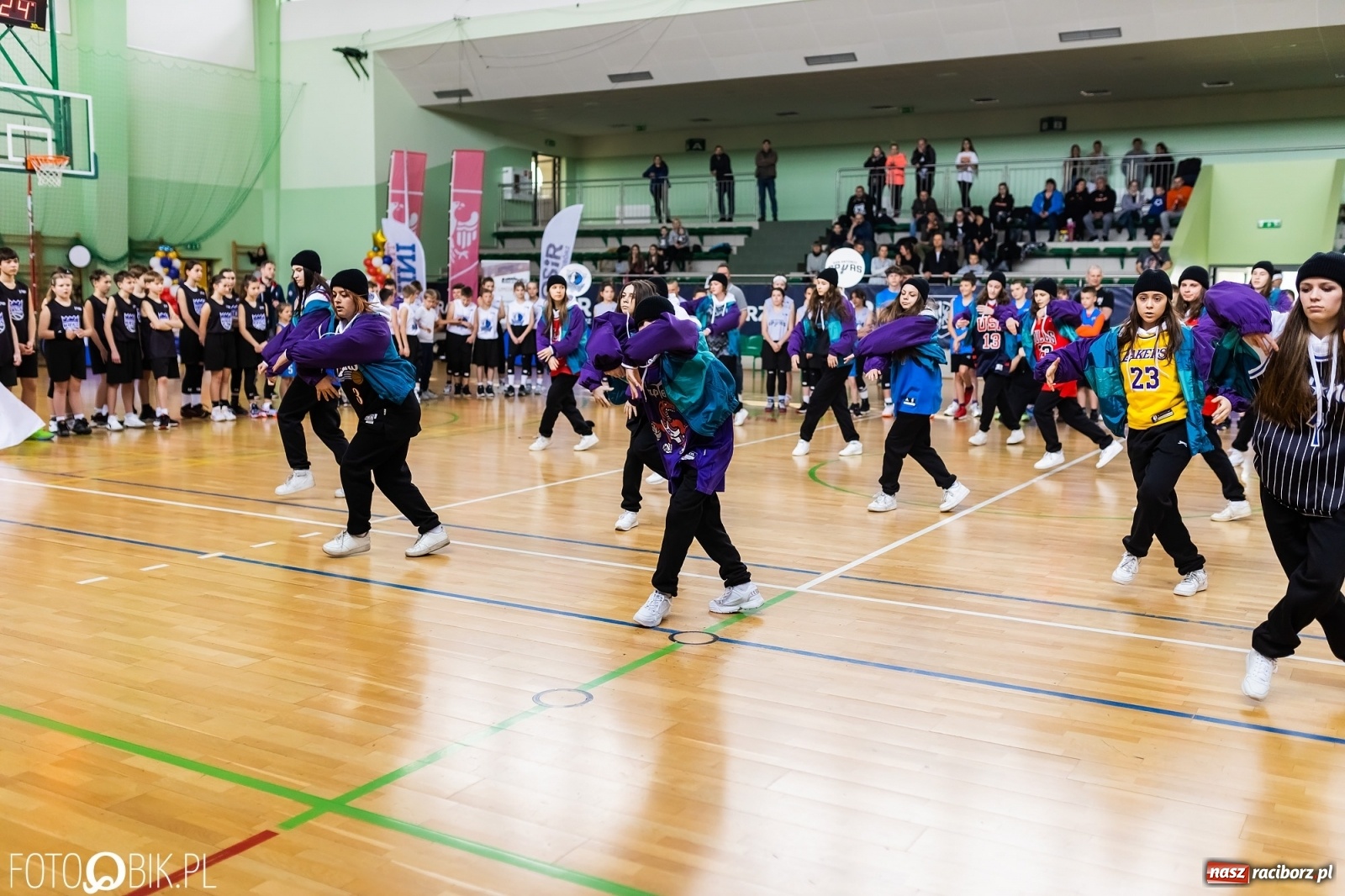 Zdjęcie w galerii na portalu naszraciborz.pl: Finał Konferencji Zachodniej Junior NBA w Arenie Rafako wiadomości z regionu
