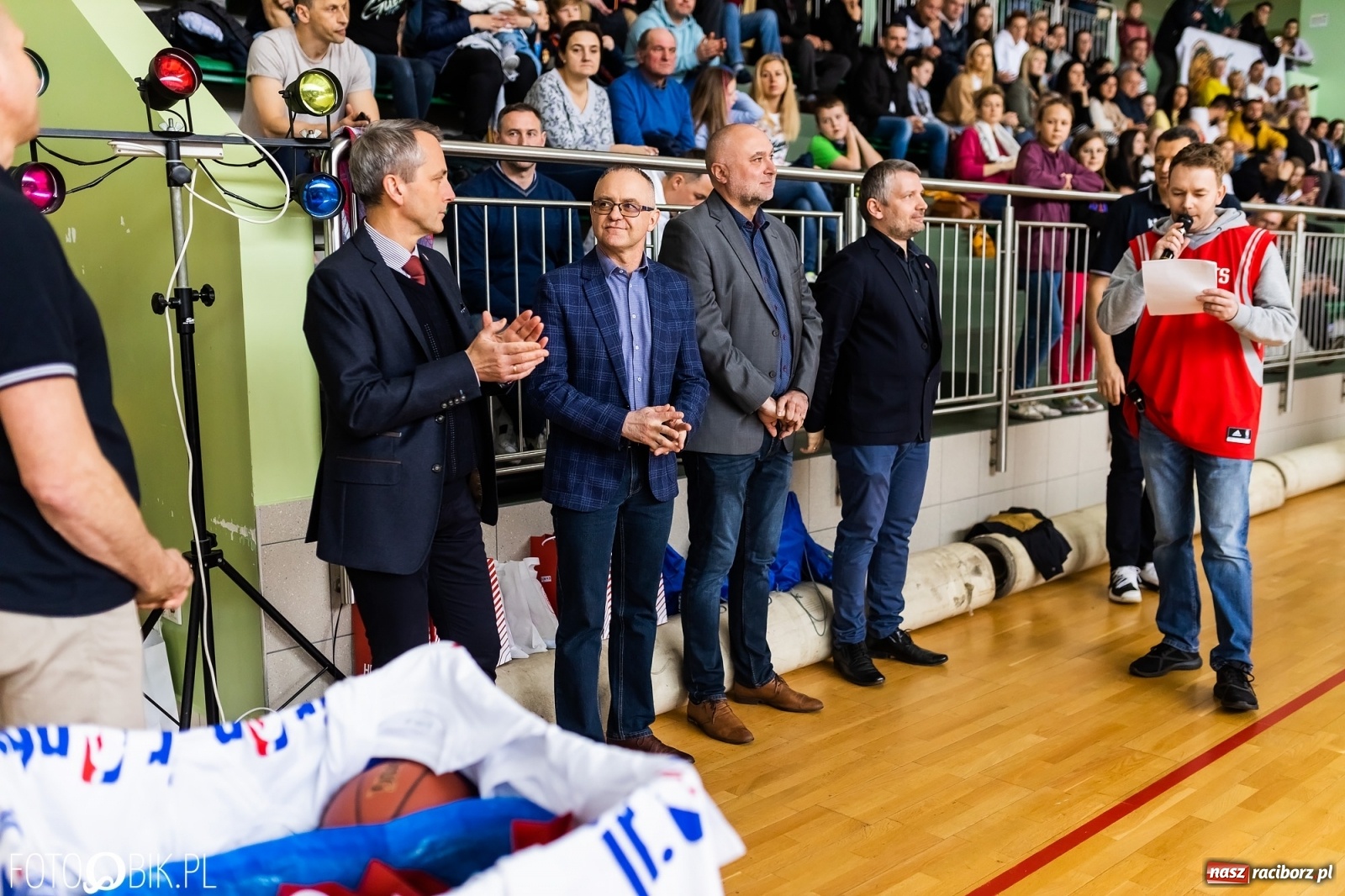 Zdjęcie w galerii na portalu naszraciborz.pl: Finał Konferencji Zachodniej Junior NBA w Arenie Rafako wiadomości z regionu