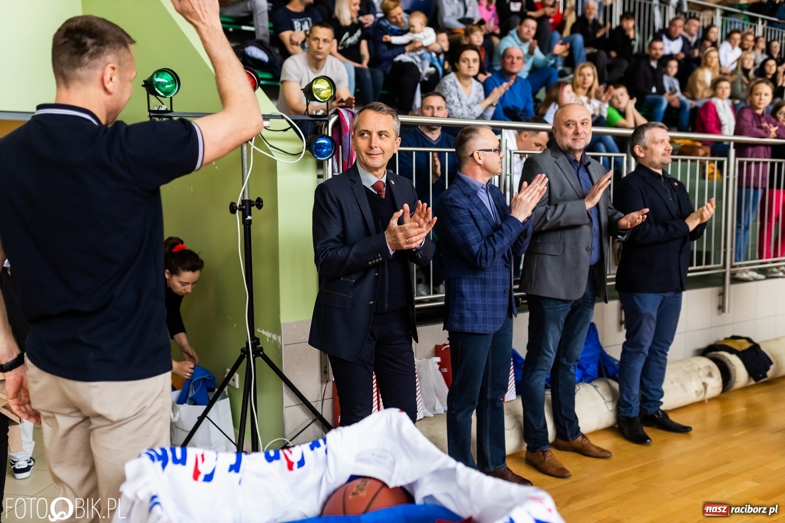 Zdjęcie w galerii na portalu naszraciborz.pl: Finał Konferencji Zachodniej Junior NBA w Arenie Rafako wiadomości z regionu