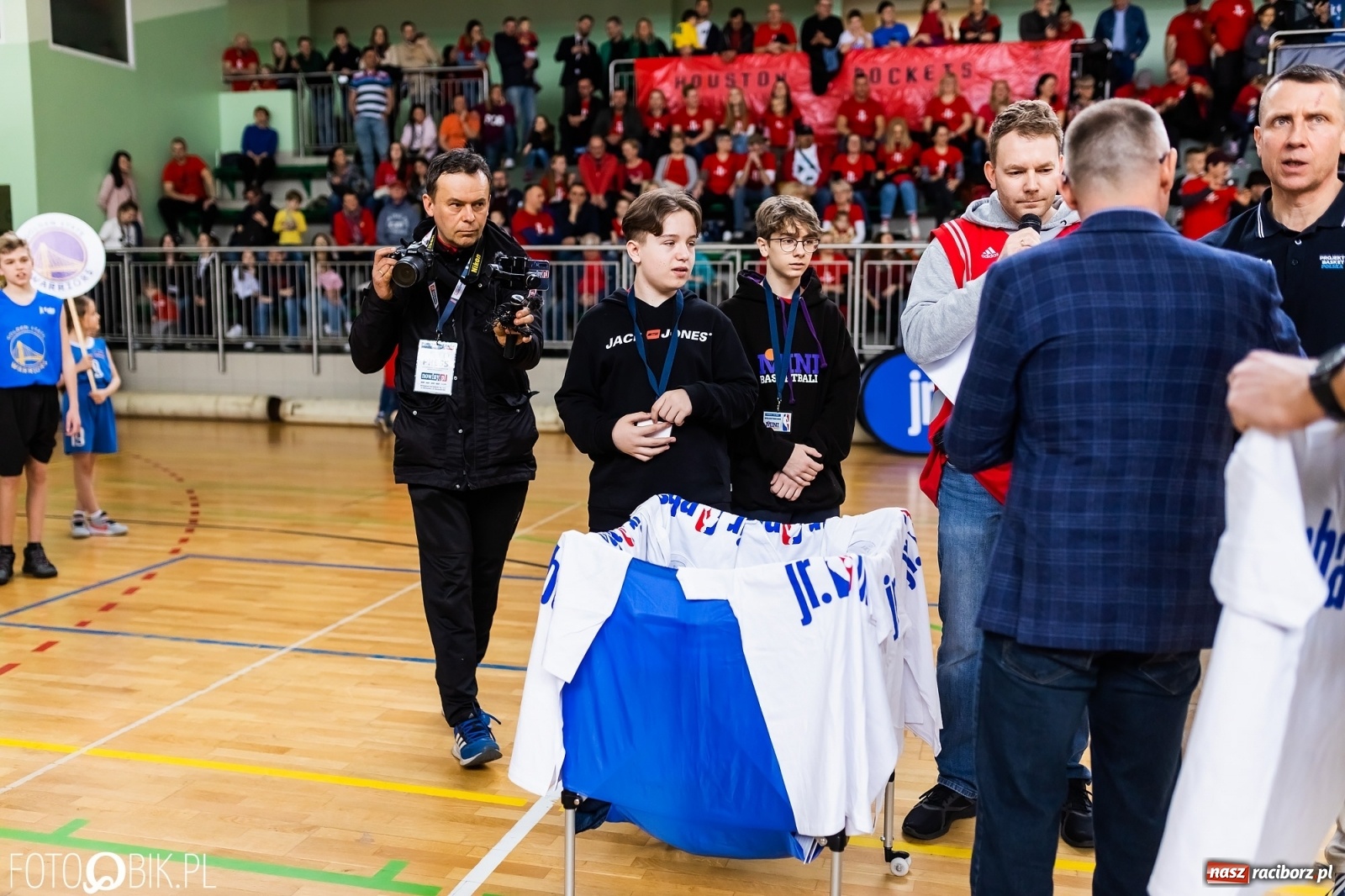 Zdjęcie w galerii na portalu naszraciborz.pl: Finał Konferencji Zachodniej Junior NBA w Arenie Rafako wiadomości z regionu
