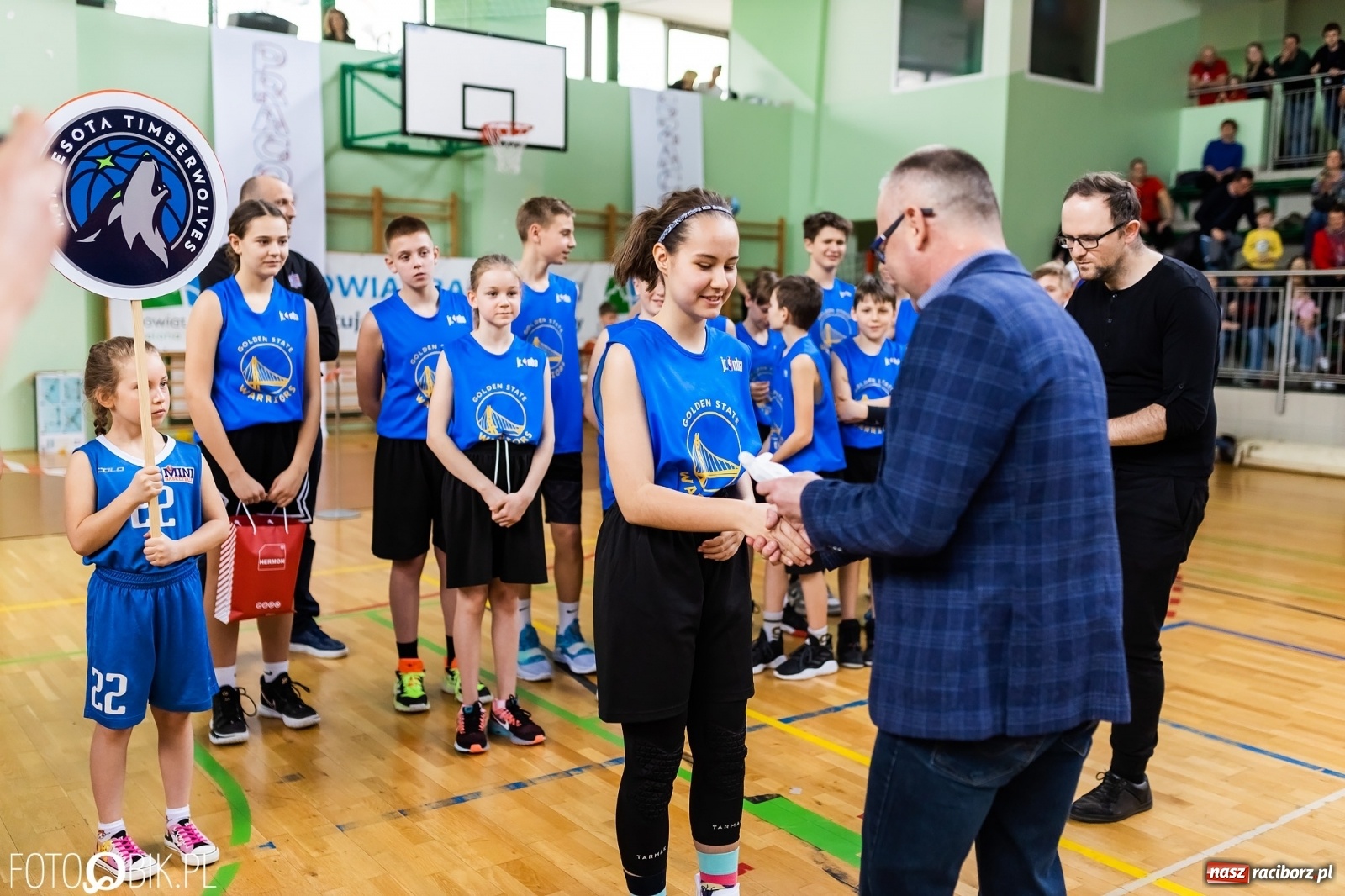 Zdjęcie w galerii na portalu naszraciborz.pl: Finał Konferencji Zachodniej Junior NBA w Arenie Rafako wiadomości z regionu