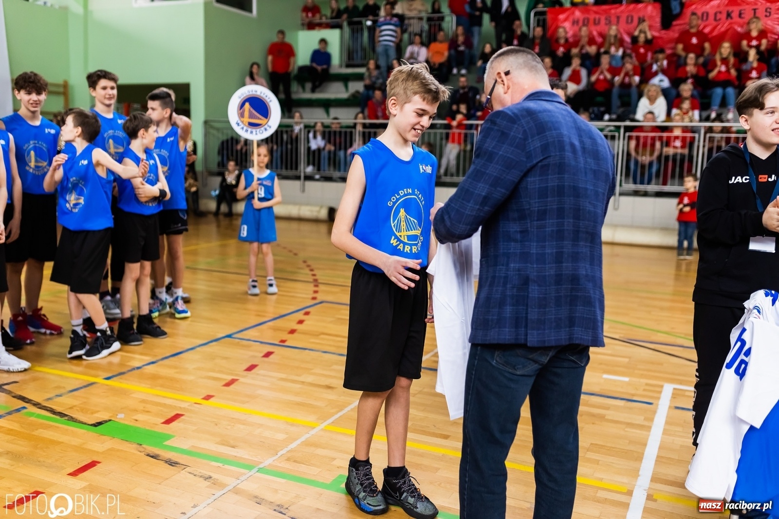 Zdjęcie w galerii na portalu naszraciborz.pl: Finał Konferencji Zachodniej Junior NBA w Arenie Rafako wiadomości z regionu