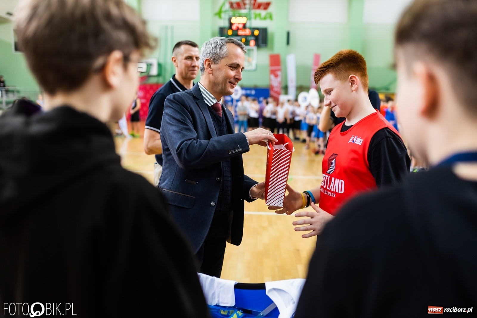 Zdjęcie w galerii na portalu naszraciborz.pl: Finał Konferencji Zachodniej Junior NBA w Arenie Rafako wiadomości z regionu