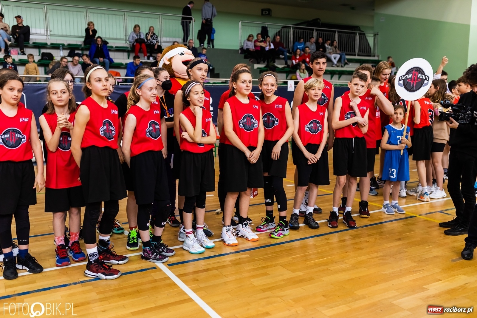 Zdjęcie w galerii na portalu naszraciborz.pl: Finał Konferencji Zachodniej Junior NBA w Arenie Rafako wiadomości z regionu