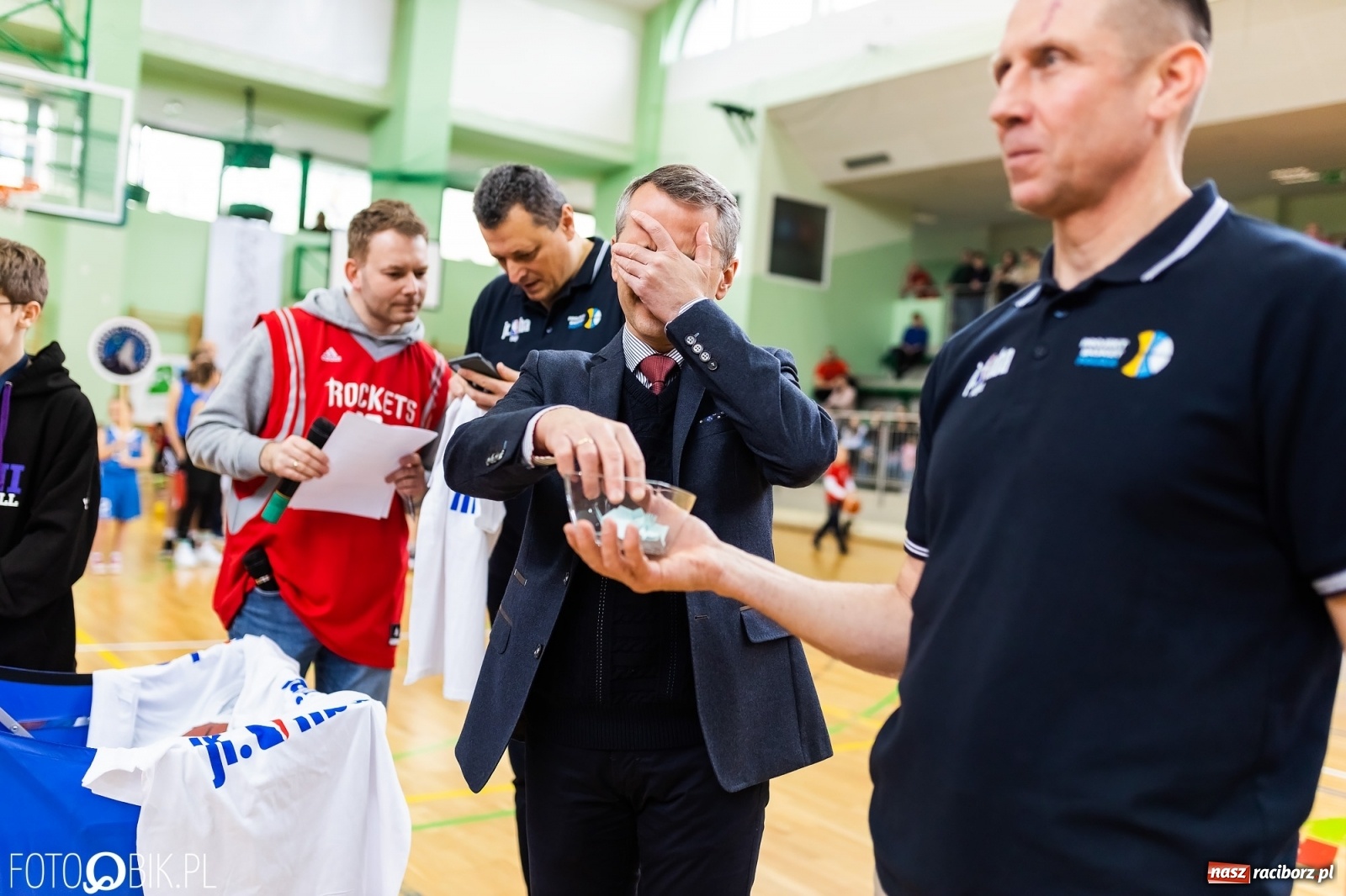 Zdjęcie w galerii na portalu naszraciborz.pl: Finał Konferencji Zachodniej Junior NBA w Arenie Rafako wiadomości z regionu