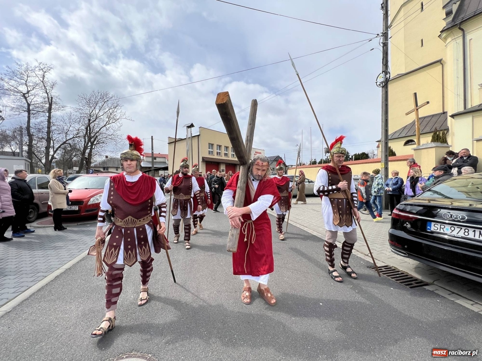 Zdjęcie w galerii na portalu naszraciborz.pl: Misterium Męki Pańskiej w Krzyżanowicach [FOTO i WIDEO] wiadomości z regionu