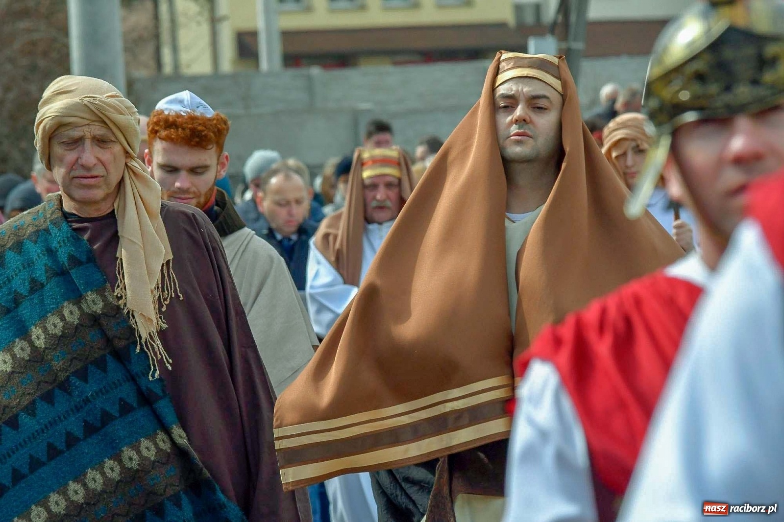 Zdjęcie w galerii na portalu naszraciborz.pl: Misterium Męki Pańskiej w Krzyżanowicach [FOTO i WIDEO] wiadomości z regionu