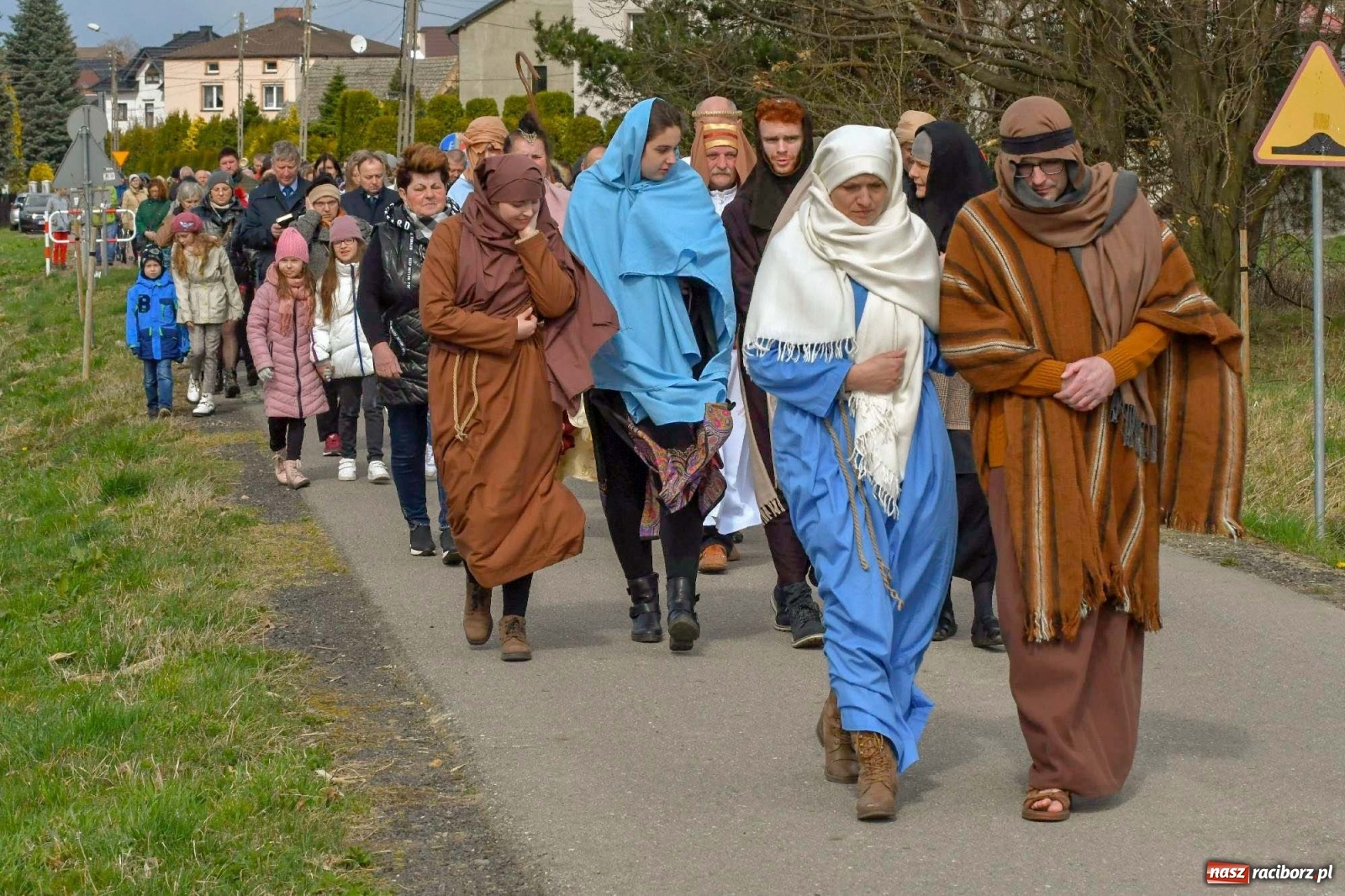 Zdjęcie w galerii na portalu naszraciborz.pl: Misterium Męki Pańskiej w Krzyżanowicach [FOTO i WIDEO] wiadomości z regionu