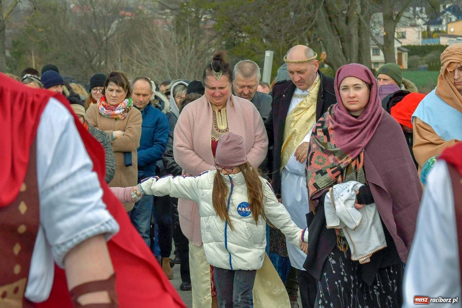 Zdjęcie w galerii na portalu naszraciborz.pl: Misterium Męki Pańskiej w Krzyżanowicach [FOTO i WIDEO] wiadomości z regionu