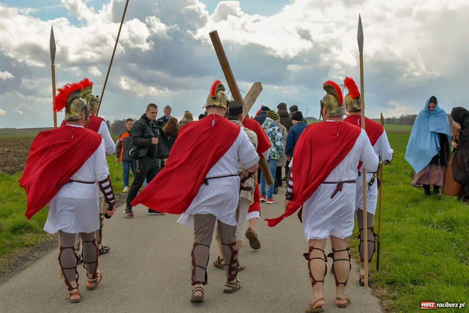 Zdjęcie w galerii na portalu naszraciborz.pl: Misterium Męki Pańskiej w Krzyżanowicach [FOTO i WIDEO] wiadomości z regionu
