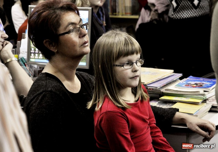 Zdjęcie w galerii na portalu naszraciborz.pl: Skrzaty, strzygi, czarodzieje czyli... wiadomości z regionu
