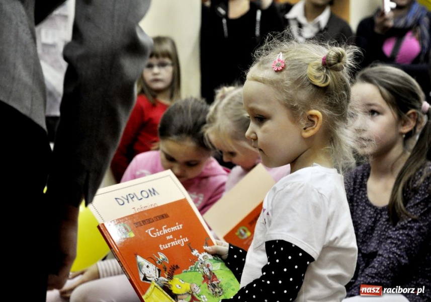 Zdjęcie w galerii na portalu naszraciborz.pl: Skrzaty, strzygi, czarodzieje czyli... wiadomości z regionu