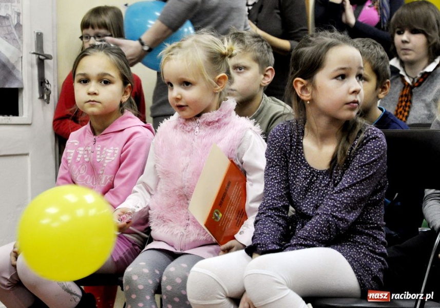 Zdjęcie w galerii na portalu naszraciborz.pl: Skrzaty, strzygi, czarodzieje czyli... wiadomości z regionu