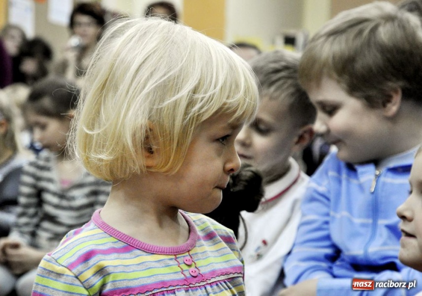 Zdjęcie w galerii na portalu naszraciborz.pl: Skrzaty, strzygi, czarodzieje czyli... wiadomości z regionu